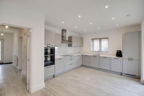 4 bedroom detached house for sale, Ailwyn Road, St. Neots PE19