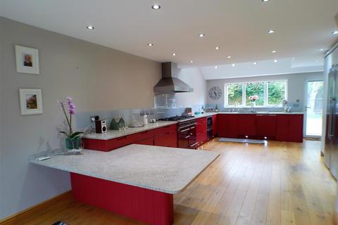 5 bedroom detached house for sale, Wimbishthorpe Close, Bottesford, Nottingham