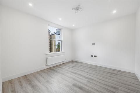 undefined, William Road, Sutton