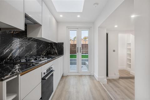 3 bedroom house for sale, William Road, Sutton