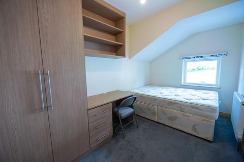 6 bedroom terraced house to rent, De Beauvoir Road, Reading, RG1