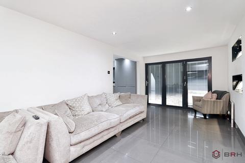 94 Stapleton Road, Warmsworth, Doncaster, DN4 9LN