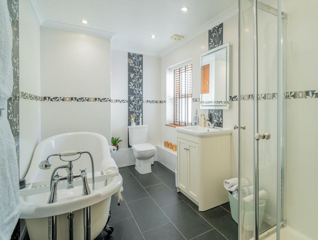 Large Family Bathroom
