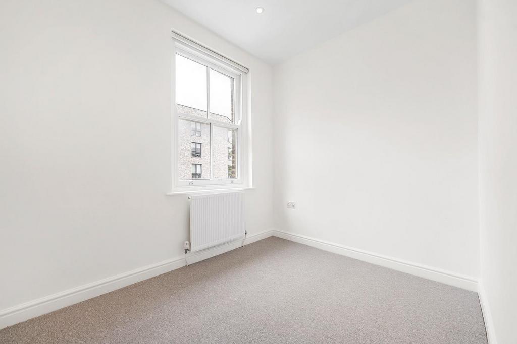 Bedroom Three (1).JPG