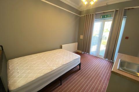 undefined, 50 Bushey Grove Road Room 2  Bushey WD23 2JJ