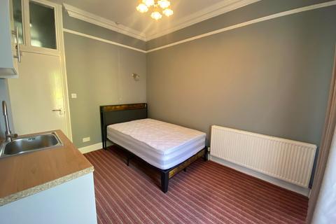 undefined, 50 Bushey Grove Road Room 2  Bushey WD23 2JJ