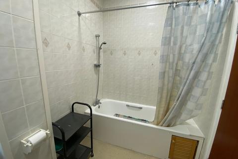 undefined, 50 Bushey Grove Road Room 2  Bushey WD23 2JJ