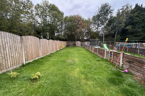 3 bedroom terraced house for sale, 18 Brookside Crescent, Manchester, M24 1RP