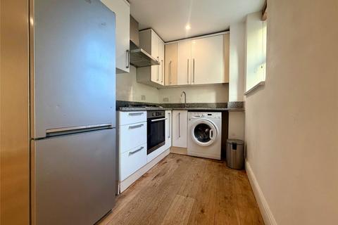 2 bedroom apartment to rent, High Street, London, N8