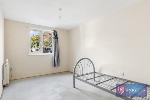 2 bedroom flat for sale, Barbot Close, London, N9