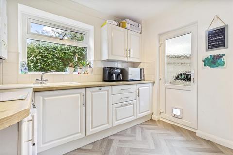 3 Shirley Close, Worthing, BN14 9BA