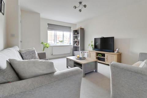 3 bedroom end of terrace house for sale, Cranmer Parkes Close, Alsager