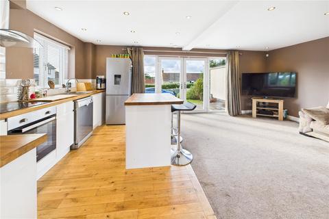 3 bedroom end of terrace house for sale, Hillcrest, Bristol BS39