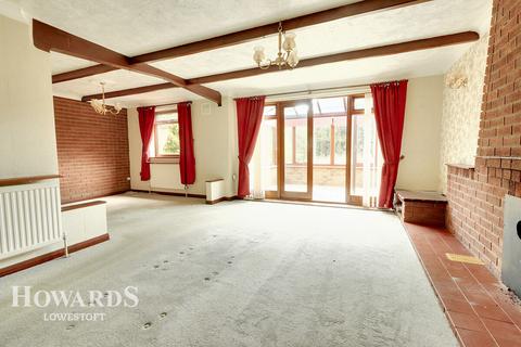 undefined, Manor Park Road, Corton