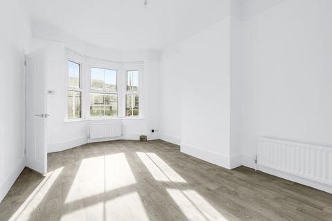 3 bedroom detached house for sale, Musley Hill, Ware SG12