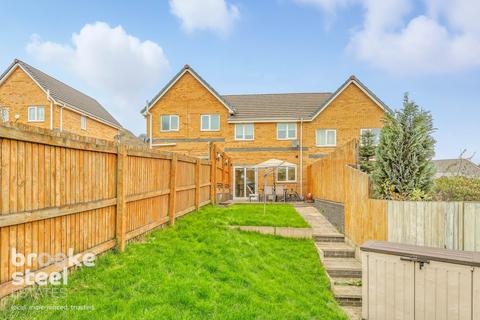 3 bedroom townhouse for sale, Sims Close, Ramsbottom
