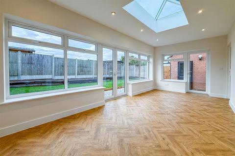 2 bedroom detached bungalow for sale, Freshwater Lane, Clacton-On-Sea CO15