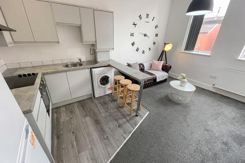undefined, Holmes Street, L8 0RH,