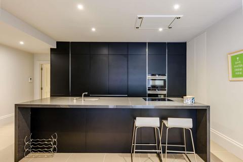 1 bedroom flat for sale, Castellain Road, Little Venice W9