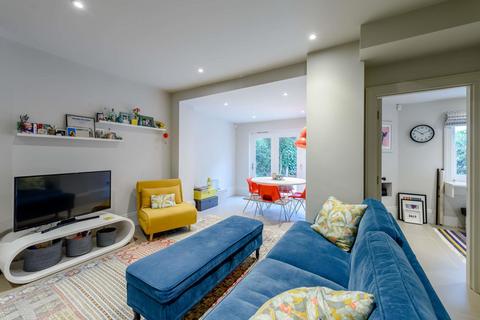 1 bedroom flat for sale, Castellain Road, Little Venice W9