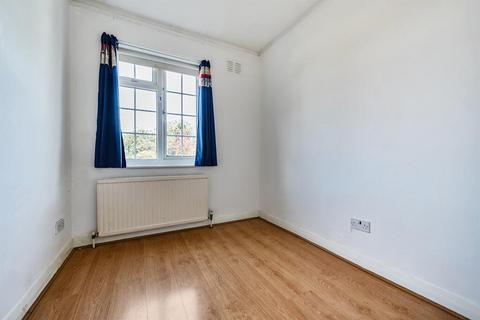 2 bedroom flat for sale, Grange View Road, London N20