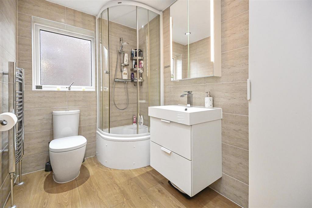 7 Avon Street Bathroom.jpg