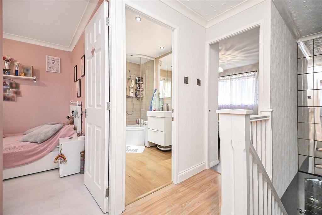 7 Avon Street Landing (2).jpg