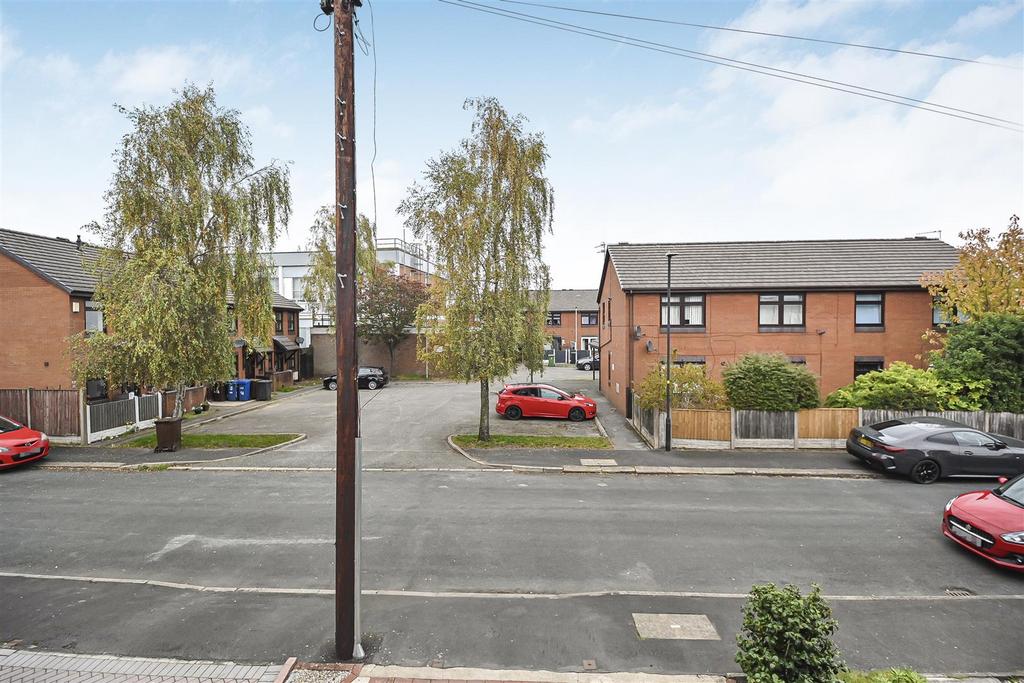 7 Avon Street View to Front.jpg