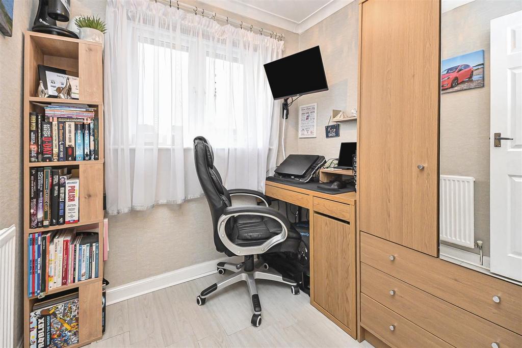 7 Avon Street Bedroom 3.jpg