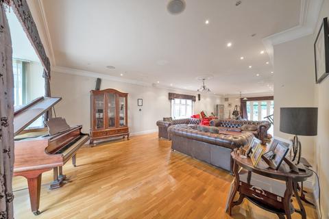 undefined, Woodcote Road, Purley,  CR8