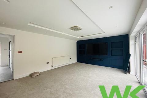 4 bedroom detached house for sale, Bird End, West Bromwich, B71