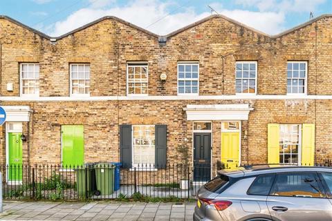 3 bedroom terraced house for sale, Pages Walk, London SE1