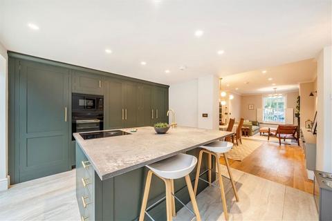 3 bedroom terraced house for sale, Pages Walk, London SE1