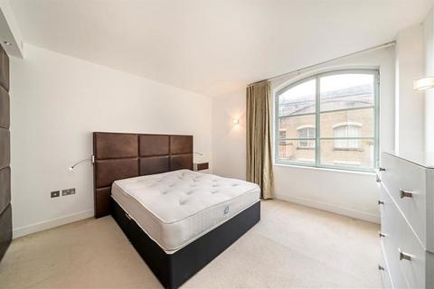 3 bedroom flat to rent, Queen Elizabeth Street, London SE1