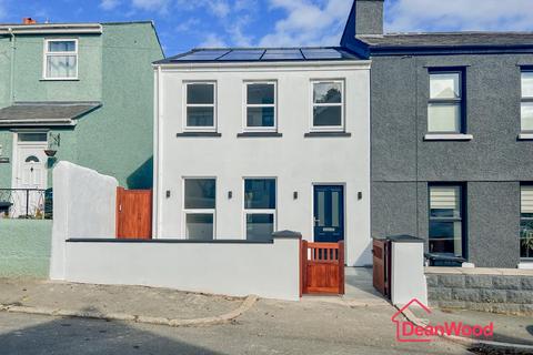 5a Falcon Cliff Terrace, Douglas, Isle Of Man