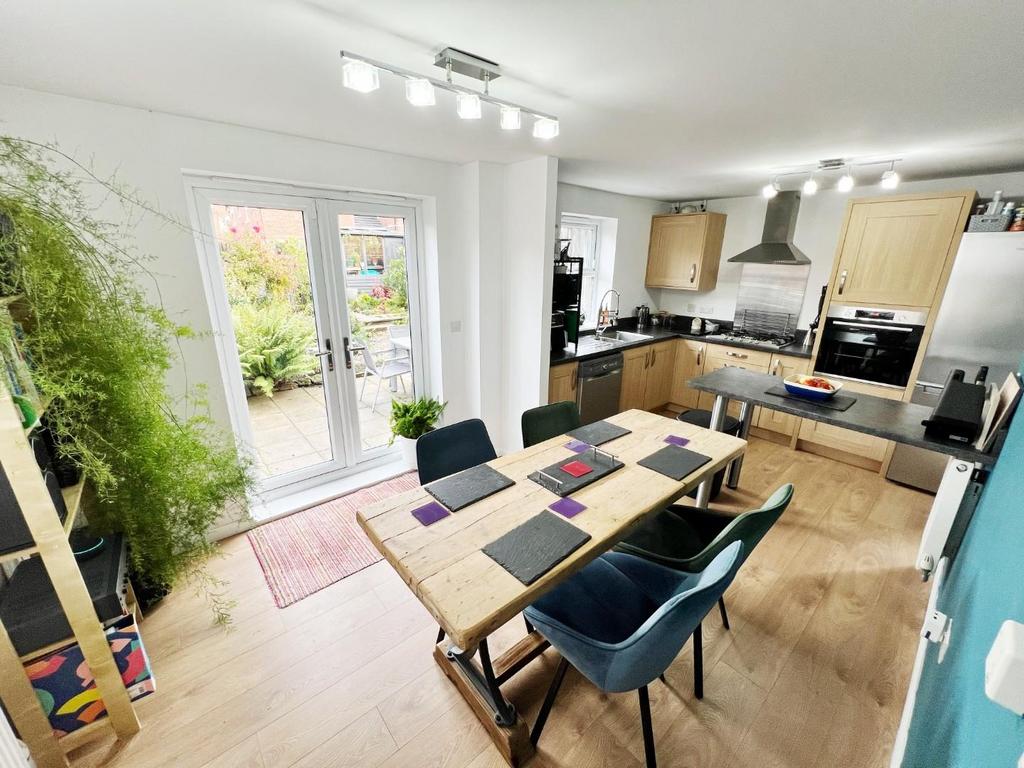 Kitchen / Diner