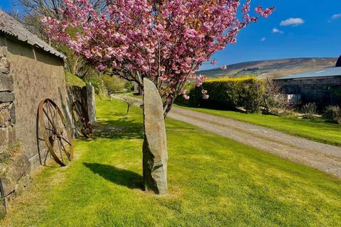 9 bedroom property with land for sale, Clynderwen SA66
