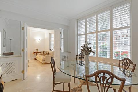 4 bedroom apartment to rent, Basil Street, London, SW3