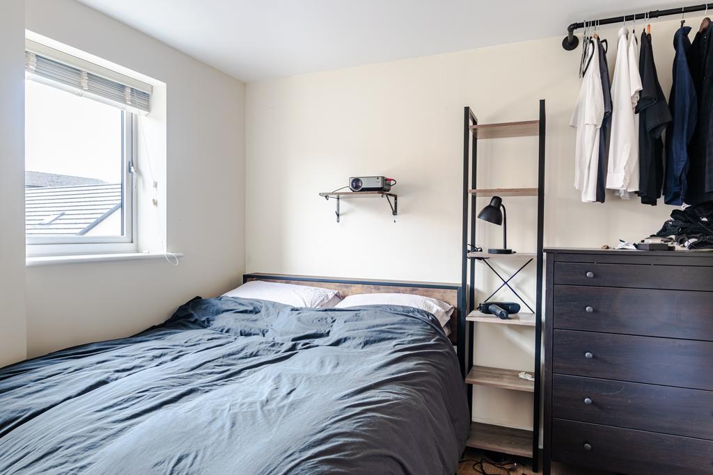 Bedroom2