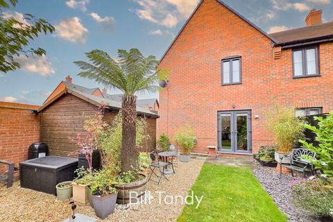 3 bedroom semi-detached house for sale, Enots Close, Lichfield, WS13