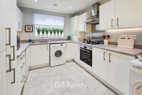3 bedroom semi-detached house for sale, Enots Close, Lichfield, WS13