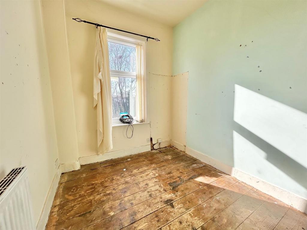 Bedroom 2.jpg