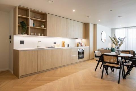 2 bedroom flat for sale, Coombe Road, New Malden KT3