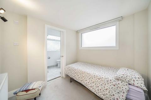 2 bedroom flat to rent, Ribblesdale Road, London SW16