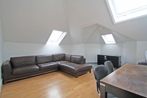 2 bedroom flat to rent, Hermitage Road, London SE19
