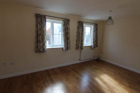 2 bedroom coach house to rent, Kent Avenue, West Wick, Weston-super-Mare