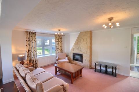 3 bedroom bungalow for sale, Newstead Avenue, Whitehouse Farm