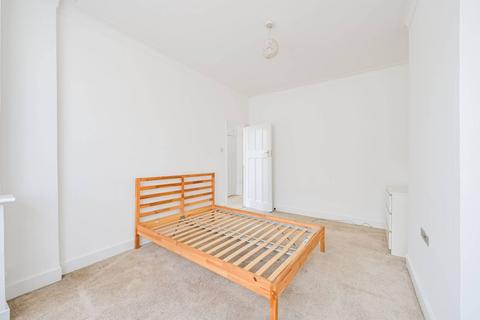 undefined, Stirling Road, Wood Green, London, N22