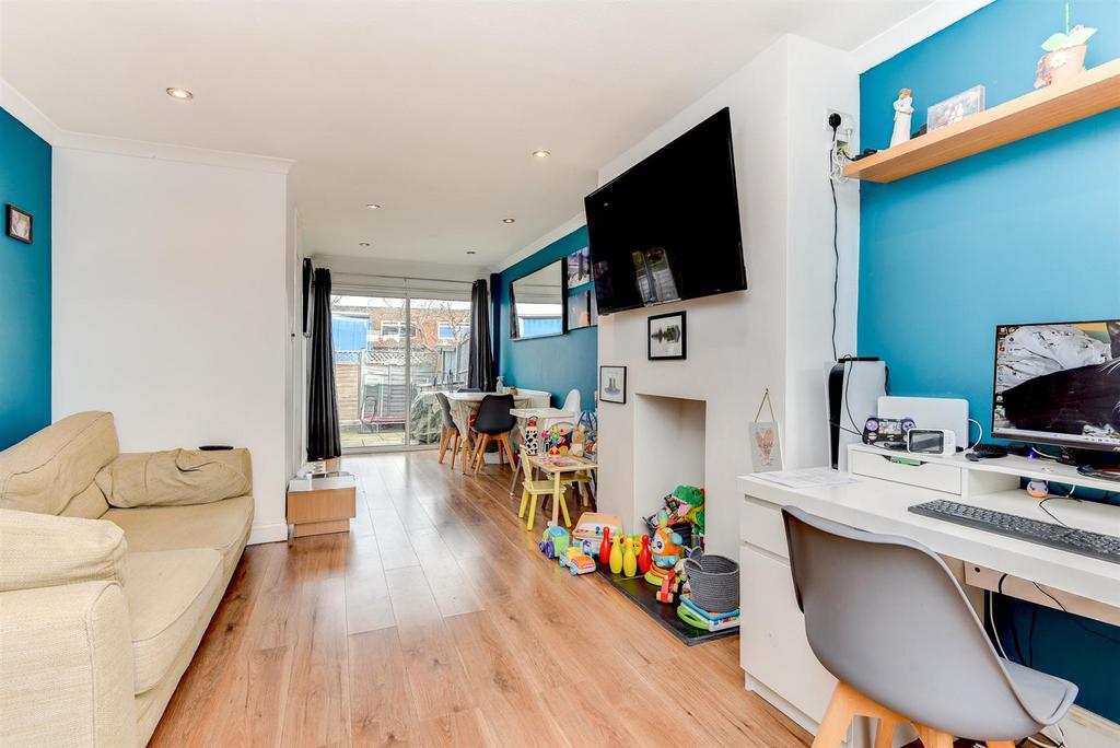 For Sale by Aspire Residential   Wolstenbury Road