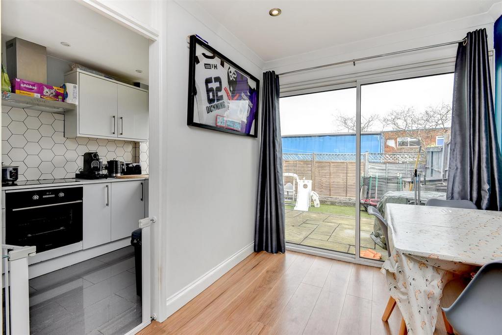 For Sale by Aspire Residential   Wolstenbury Road